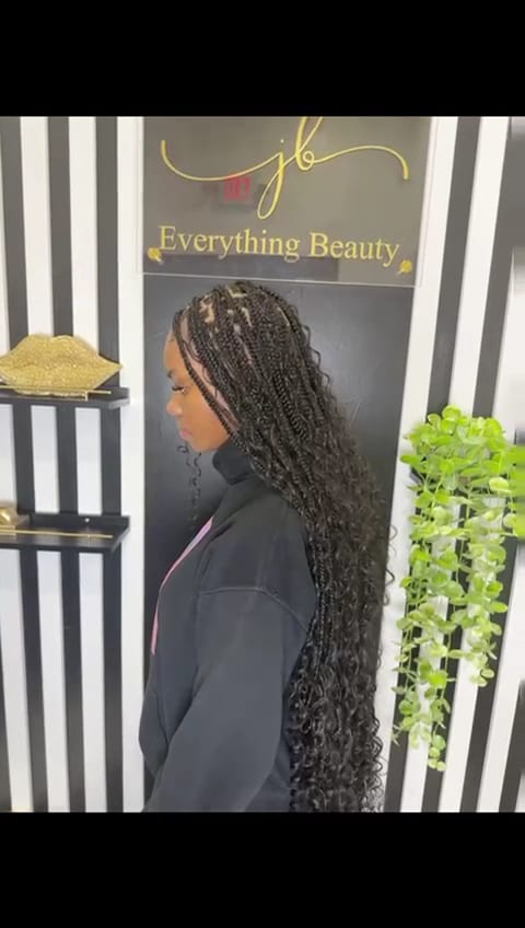 Jett Beauty Pavilion (Makeup |Wig | Braiding | Salon), photo 3