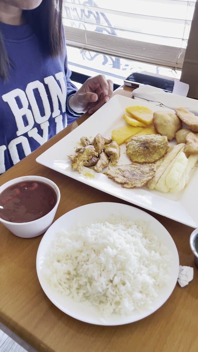 Salomas Panamanian Cuisine, photo 2