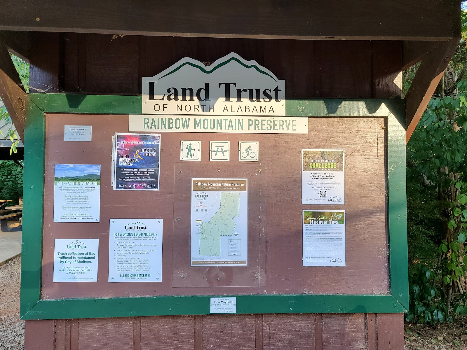Rainbow Mountain Trail Parking