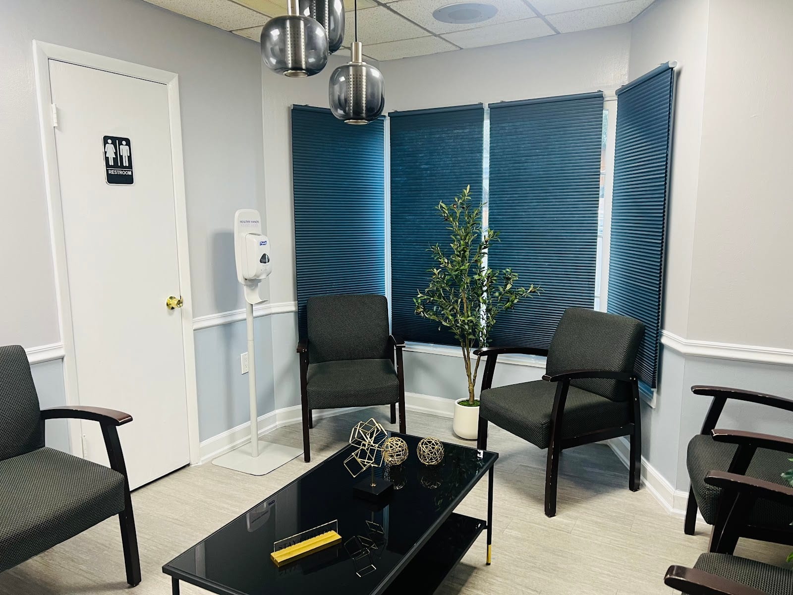 Dr. Gredell Hernandez, DDS
