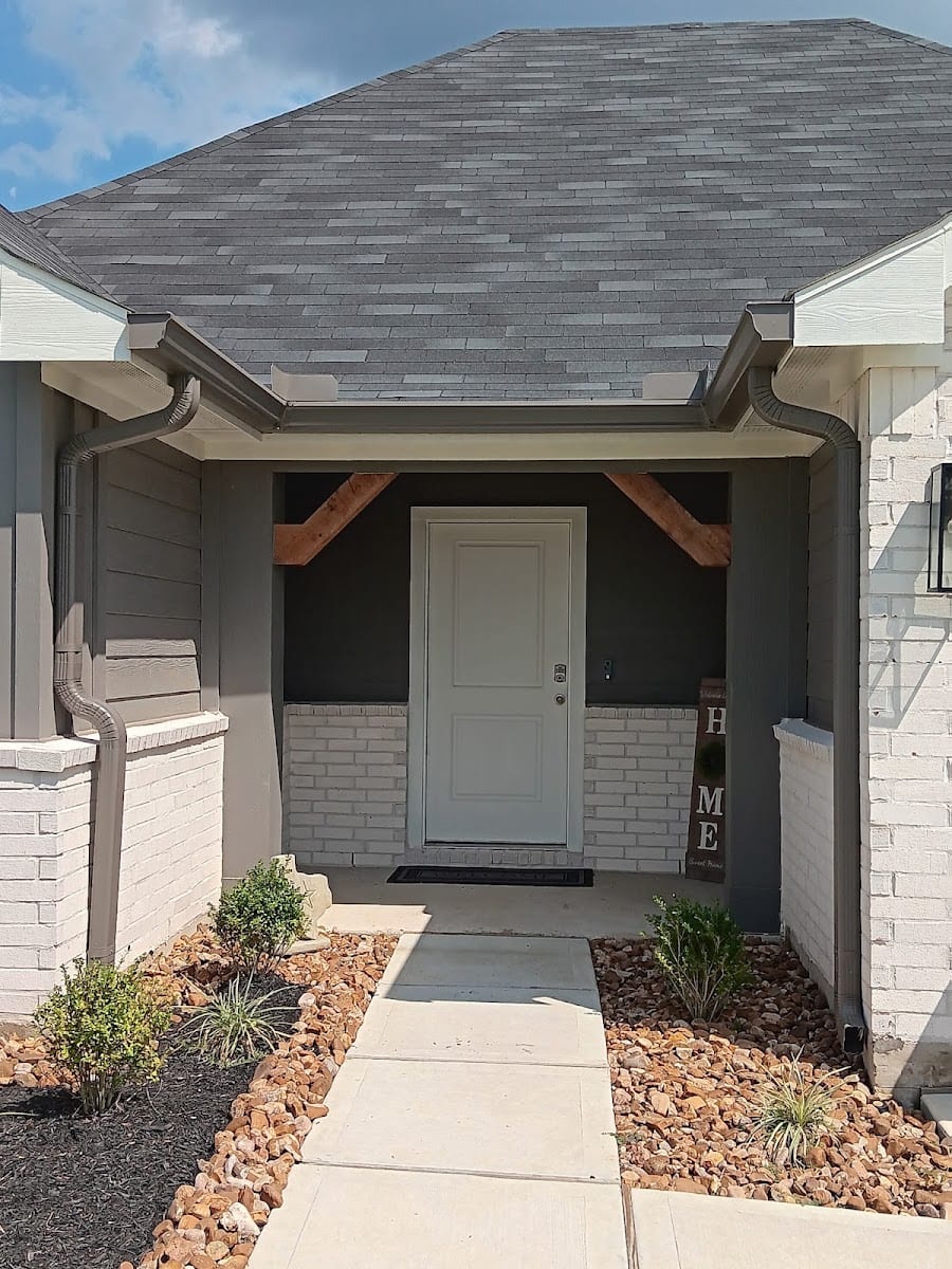AE Seamless Gutters