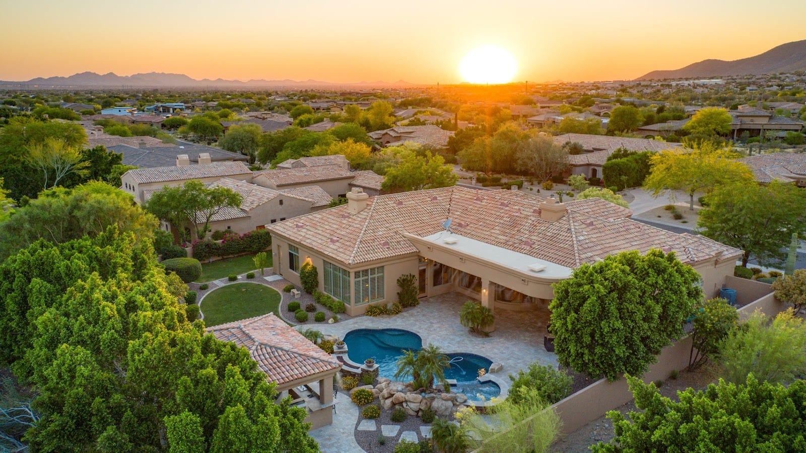 Kimberly Cooper, Real Estate Agent, photo 3