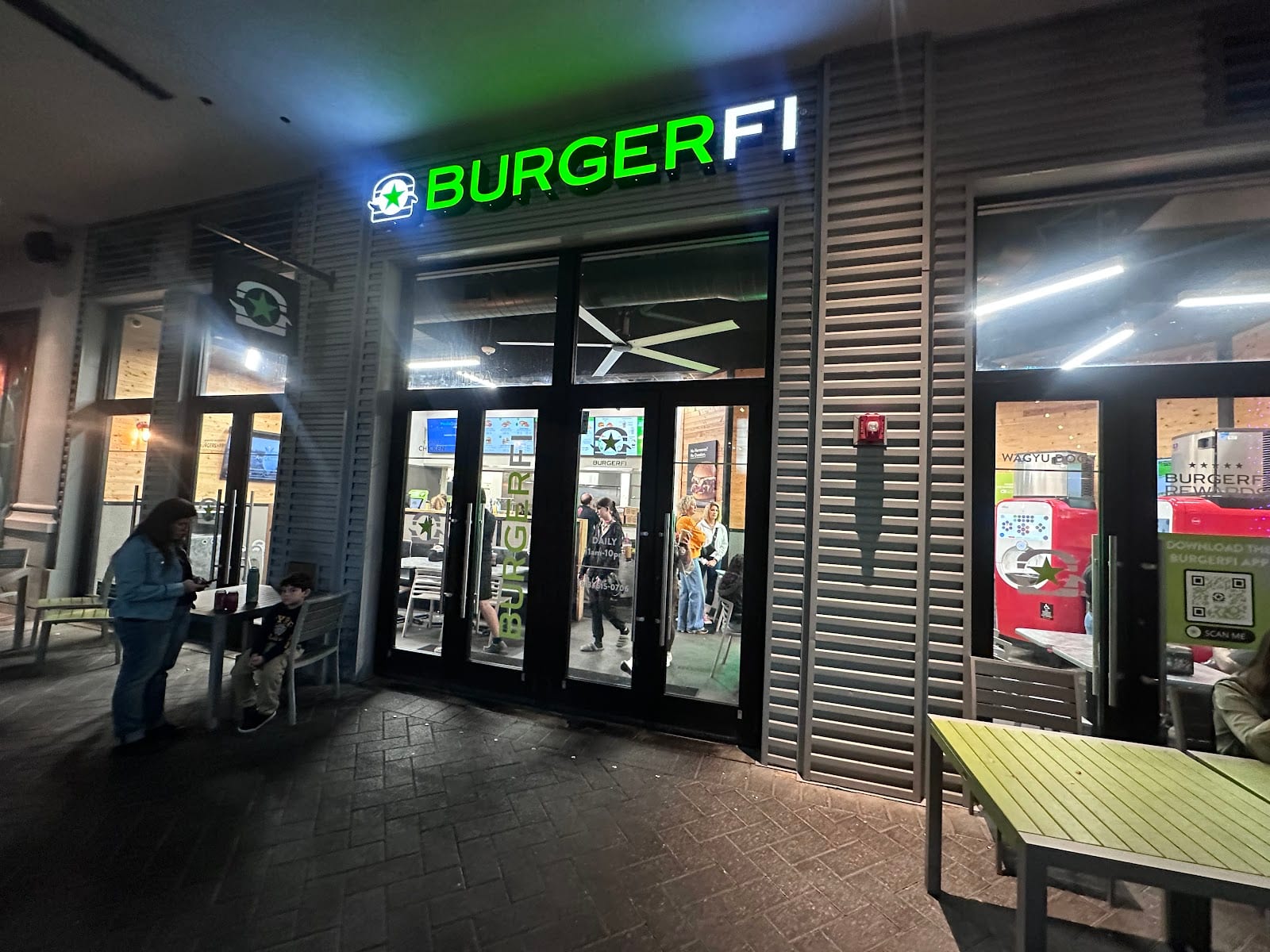 BurgerFi Tampa, photo 2