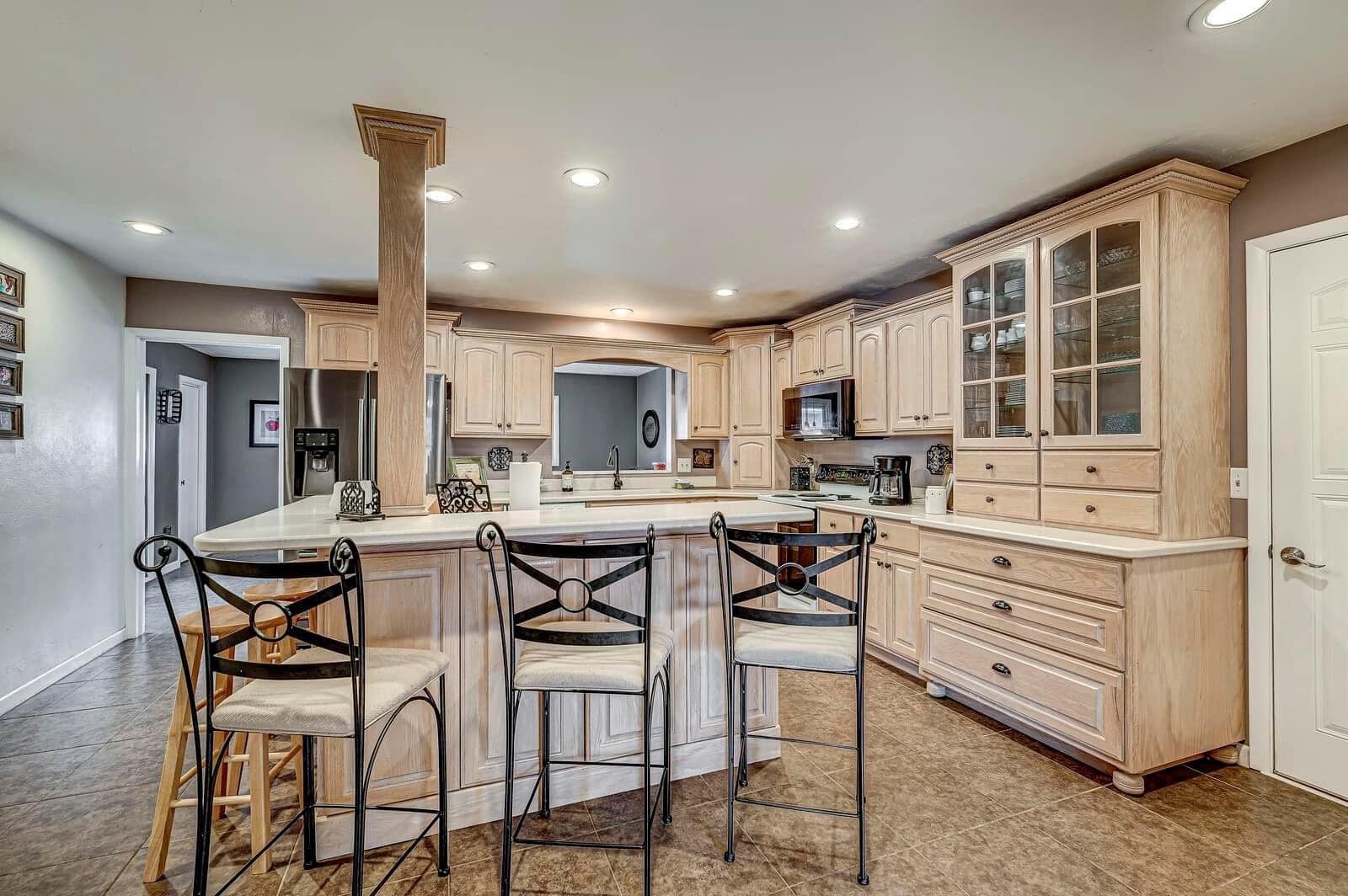 Keller Williams Realty, photo 3