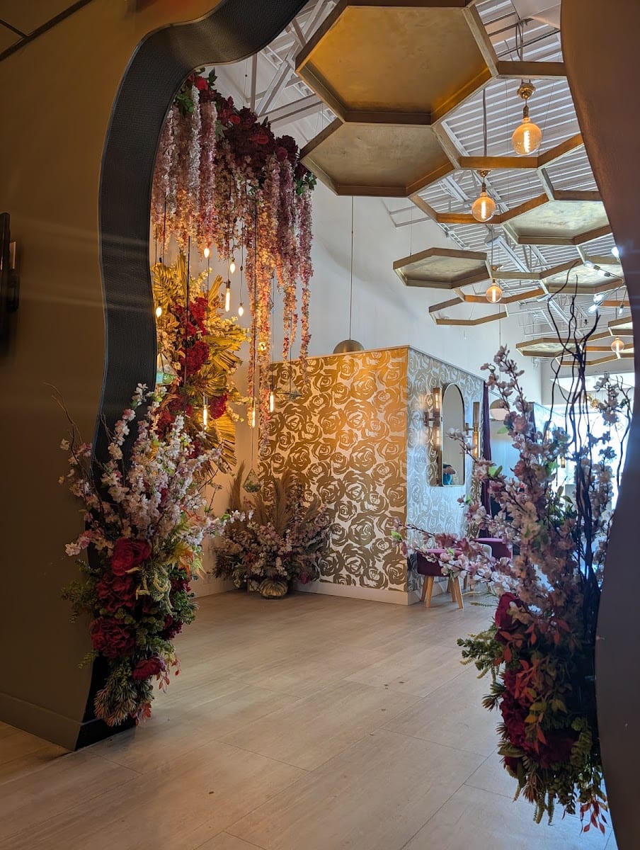 The Hive Styling Bar & Salon, photo 3