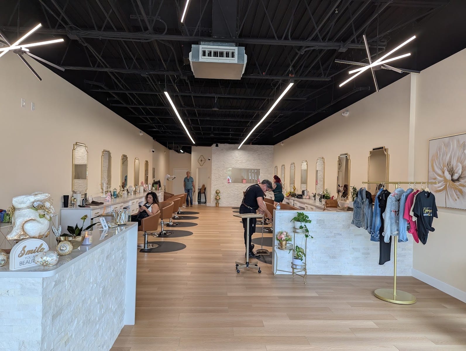BXtra Boutique Salon