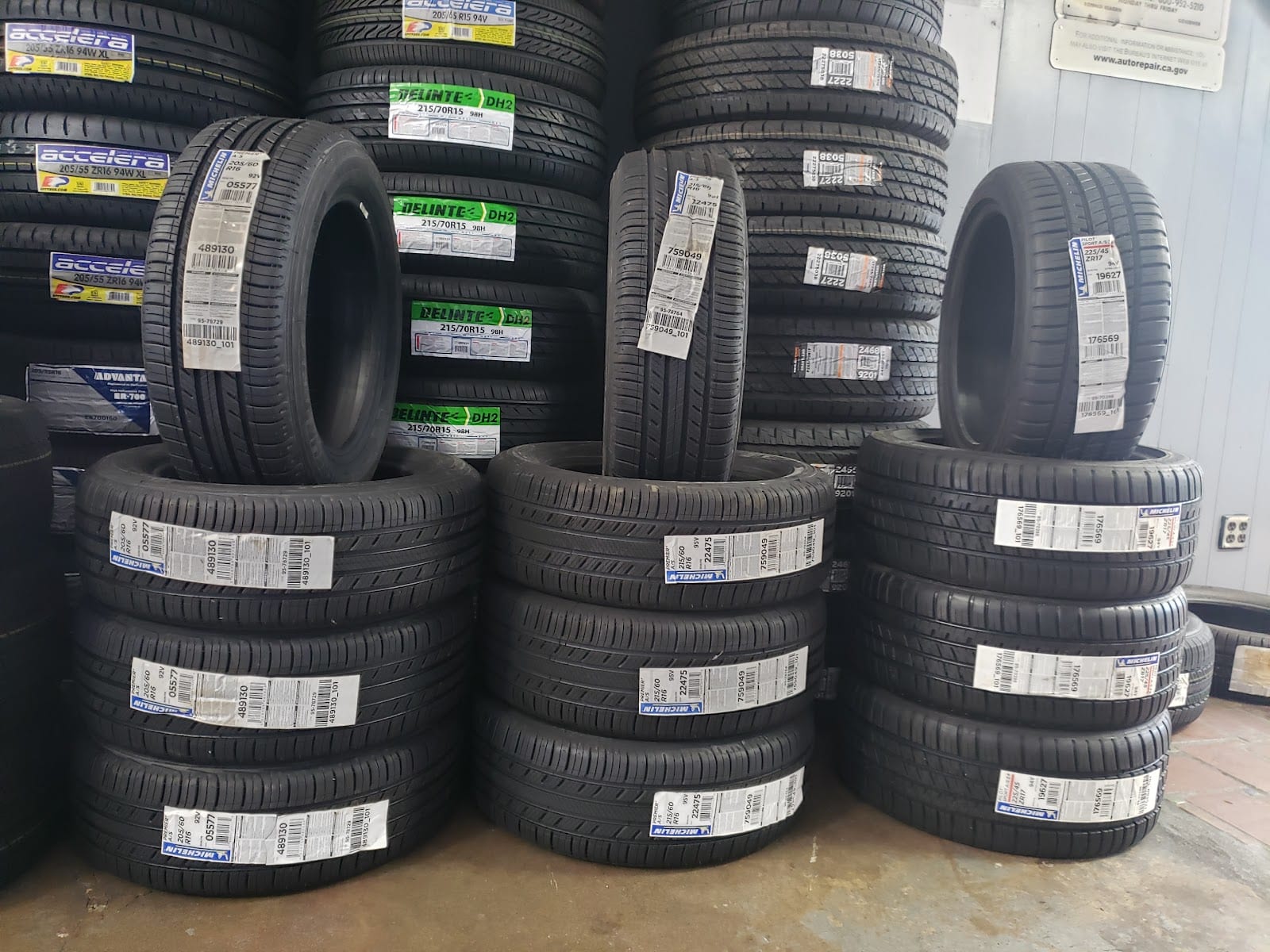 Juarez Tires and Brakes, photo 3