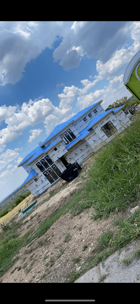 Roberto cedillo roofing contractor, photo 3