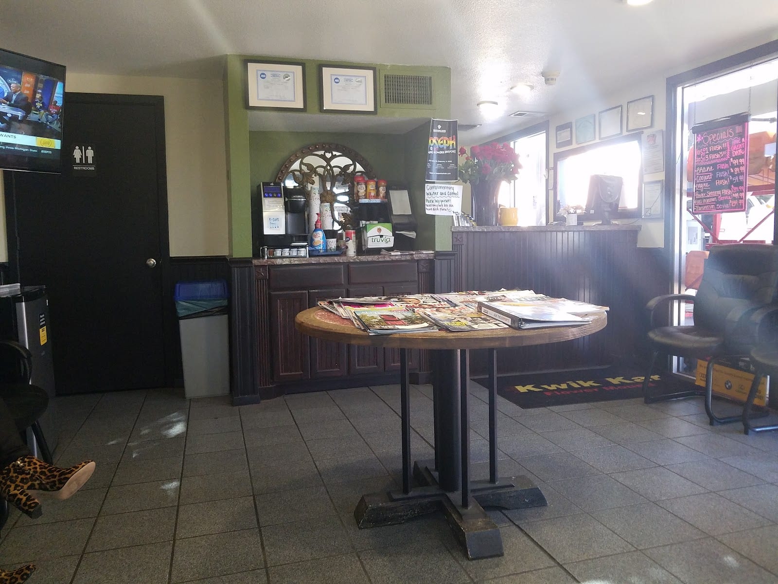 Kwik Kar Oil Change & Auto Care, photo 4