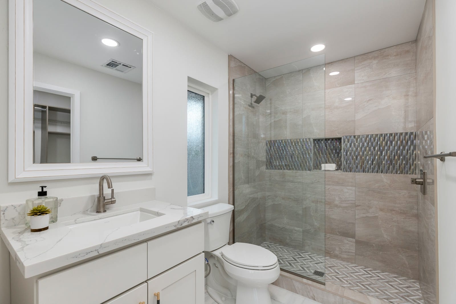 Angela Barney, West USA Realty, photo 4