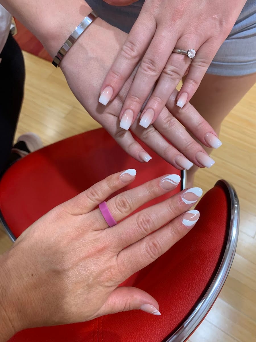 Divine Nails and Spa, photo 3
