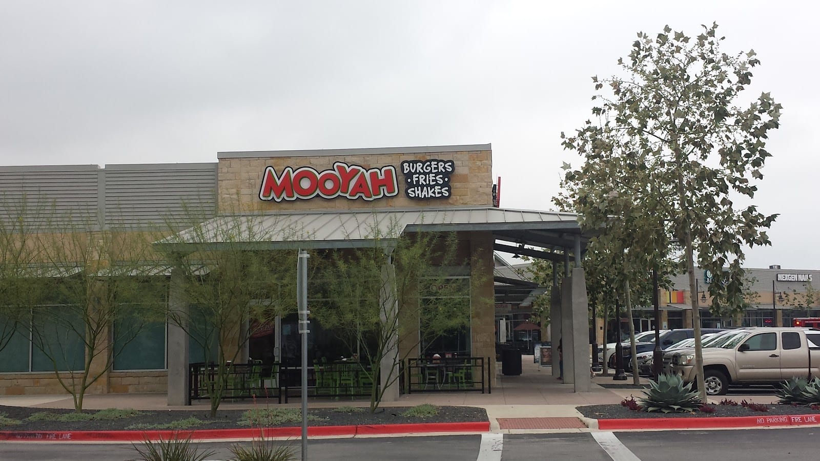 MOOYAH Burgers, Fries & Shakes, photo 2