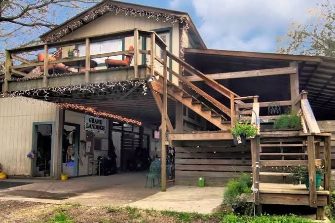 Finnegan Lodge