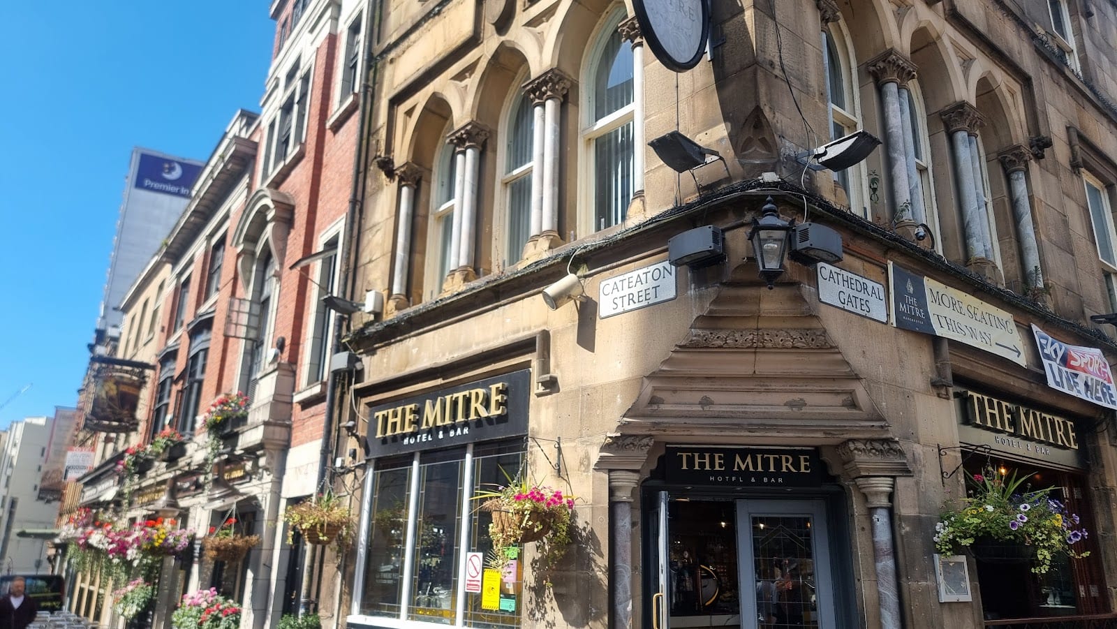 Mitre Coffee, photo 2