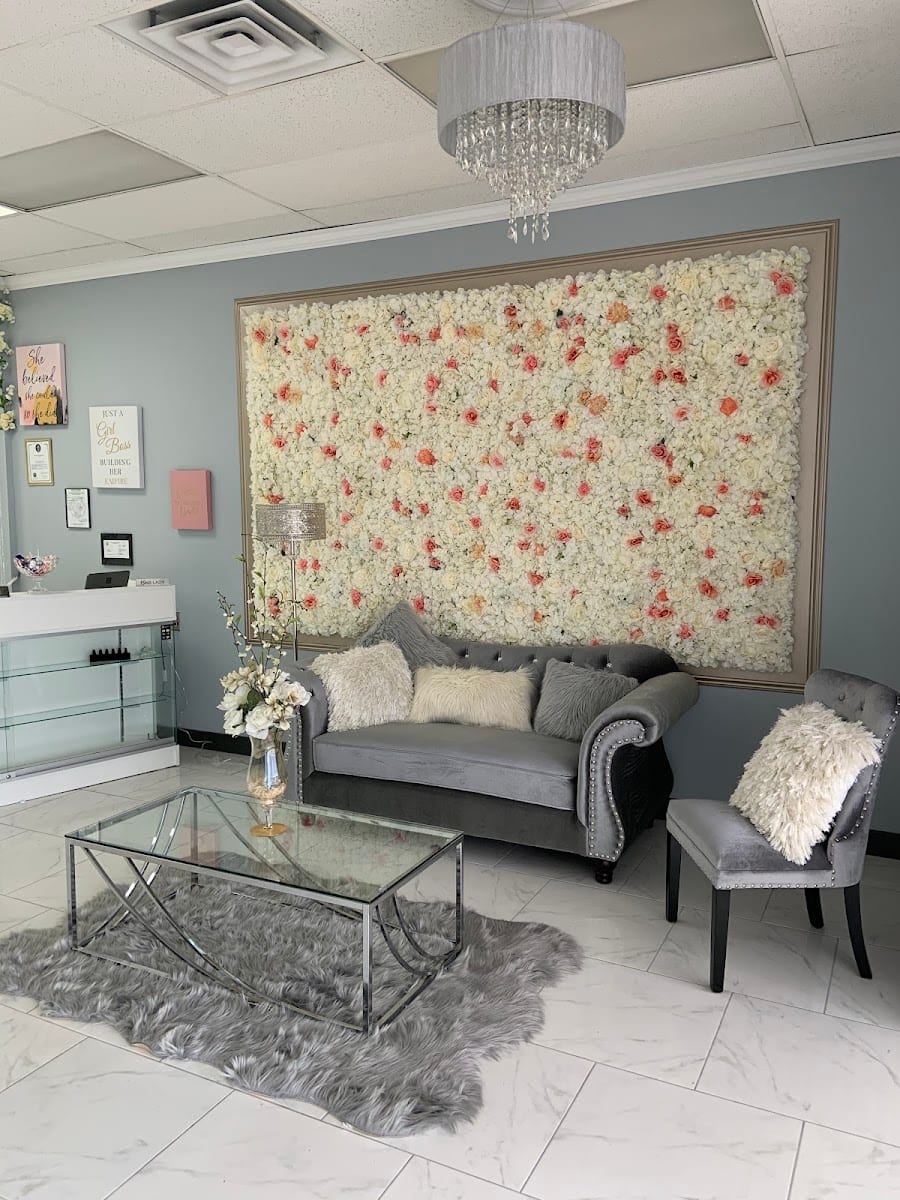 Queens Beauty Studio, photo 3