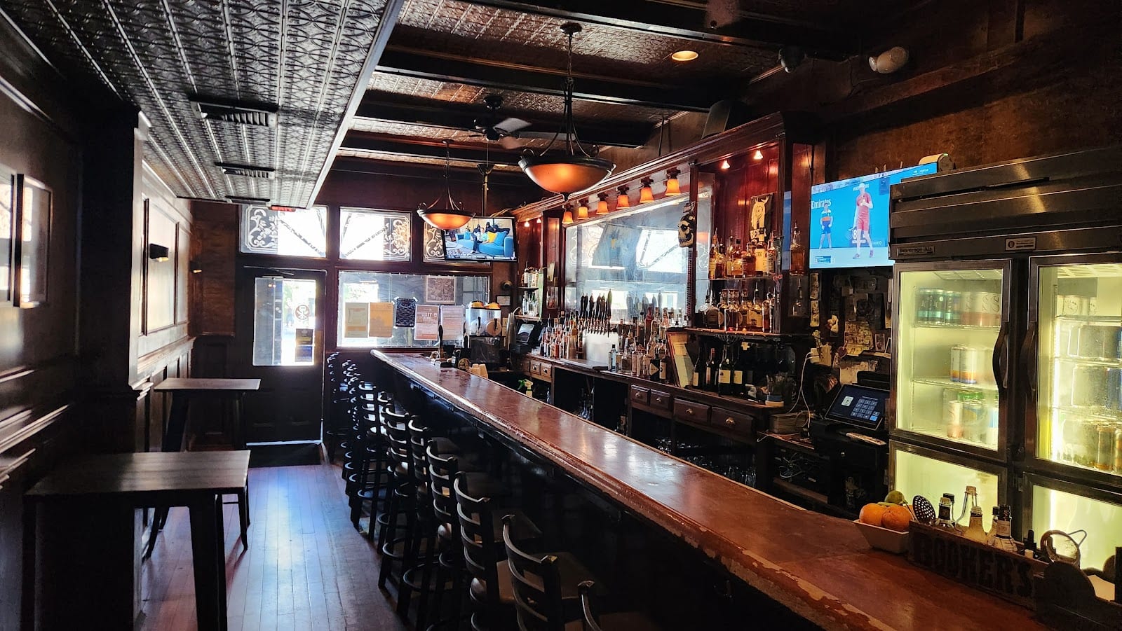 Maxwell's On Main (MOMs), photo 3