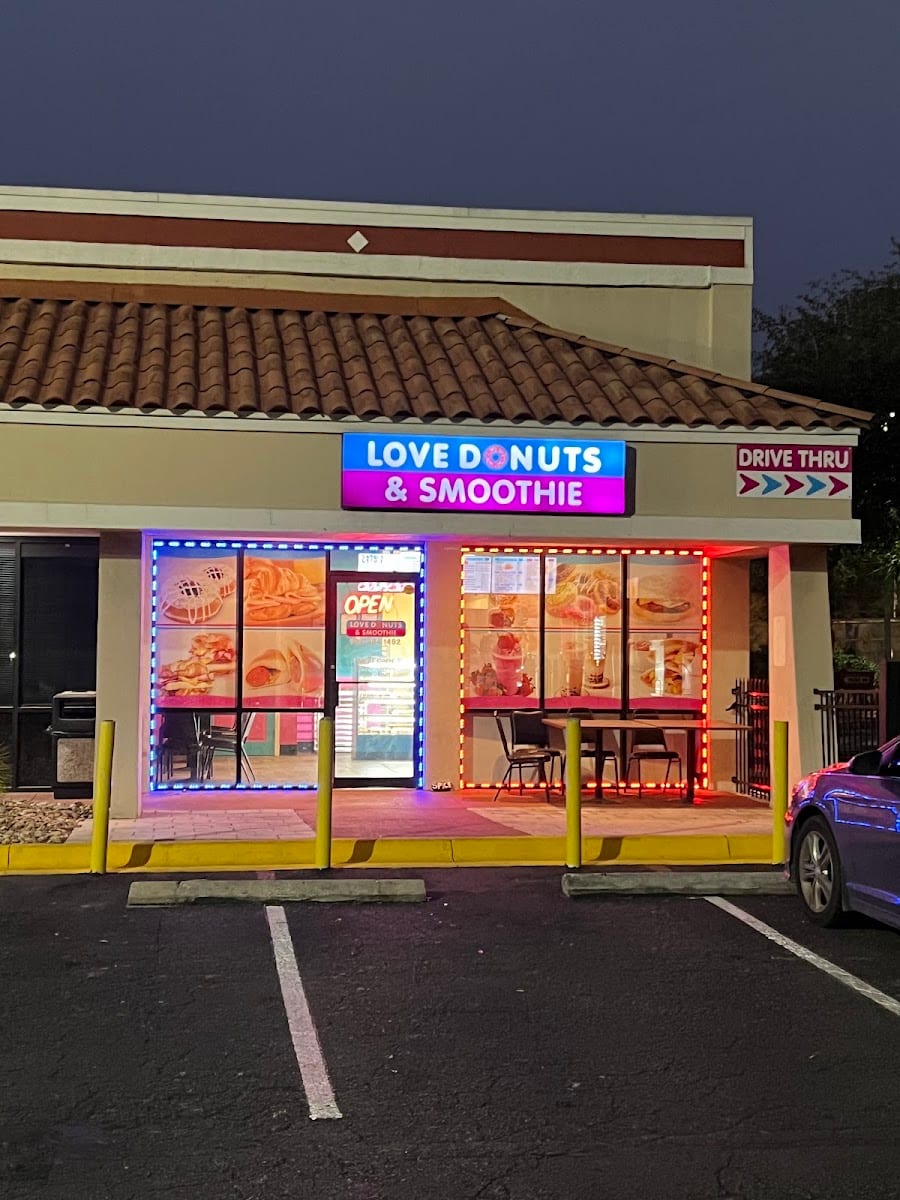 Love Donuts & Smoothie
