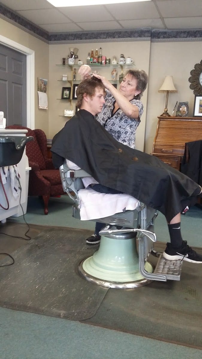 Donna's Barber Shop