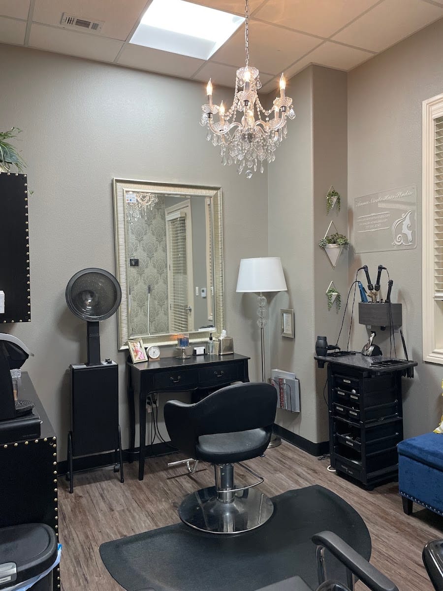 Anna Nicole Hair Studio, photo 2