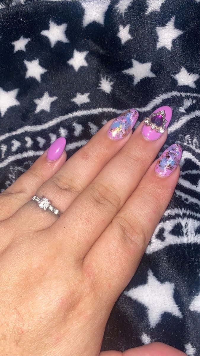 NV Nailz