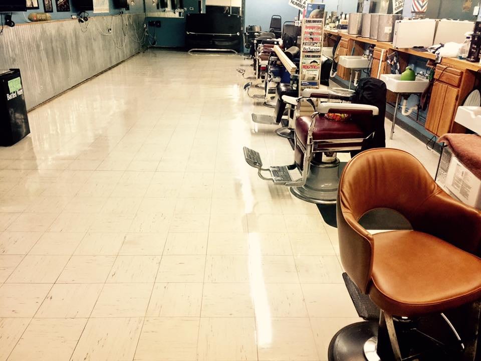 A Tucson Barbershop, photo 2