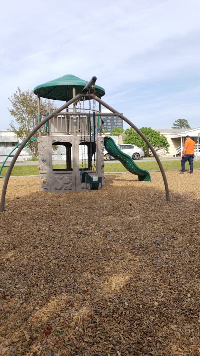 Circle Mobile Home Park, photo 2