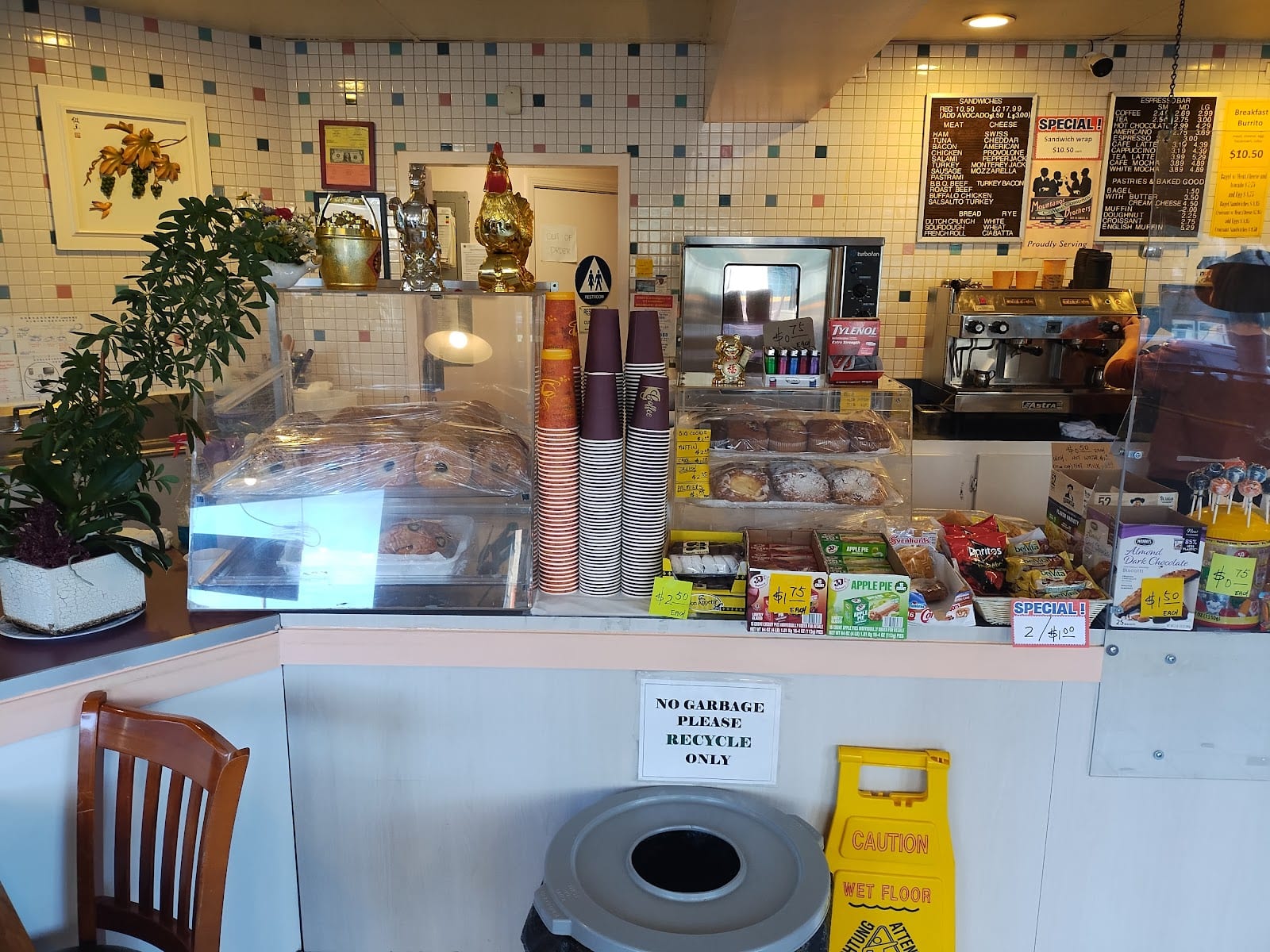 Sweet Chinito Cafe's, photo 2