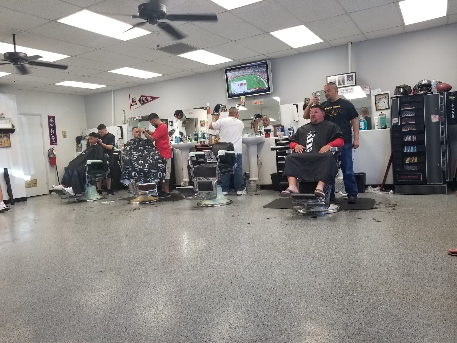 Sunny's Barbershop
