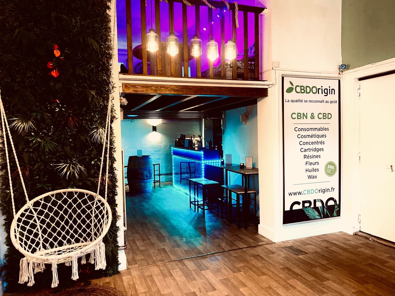 CBDOrigin - Republique & DESEO Bar