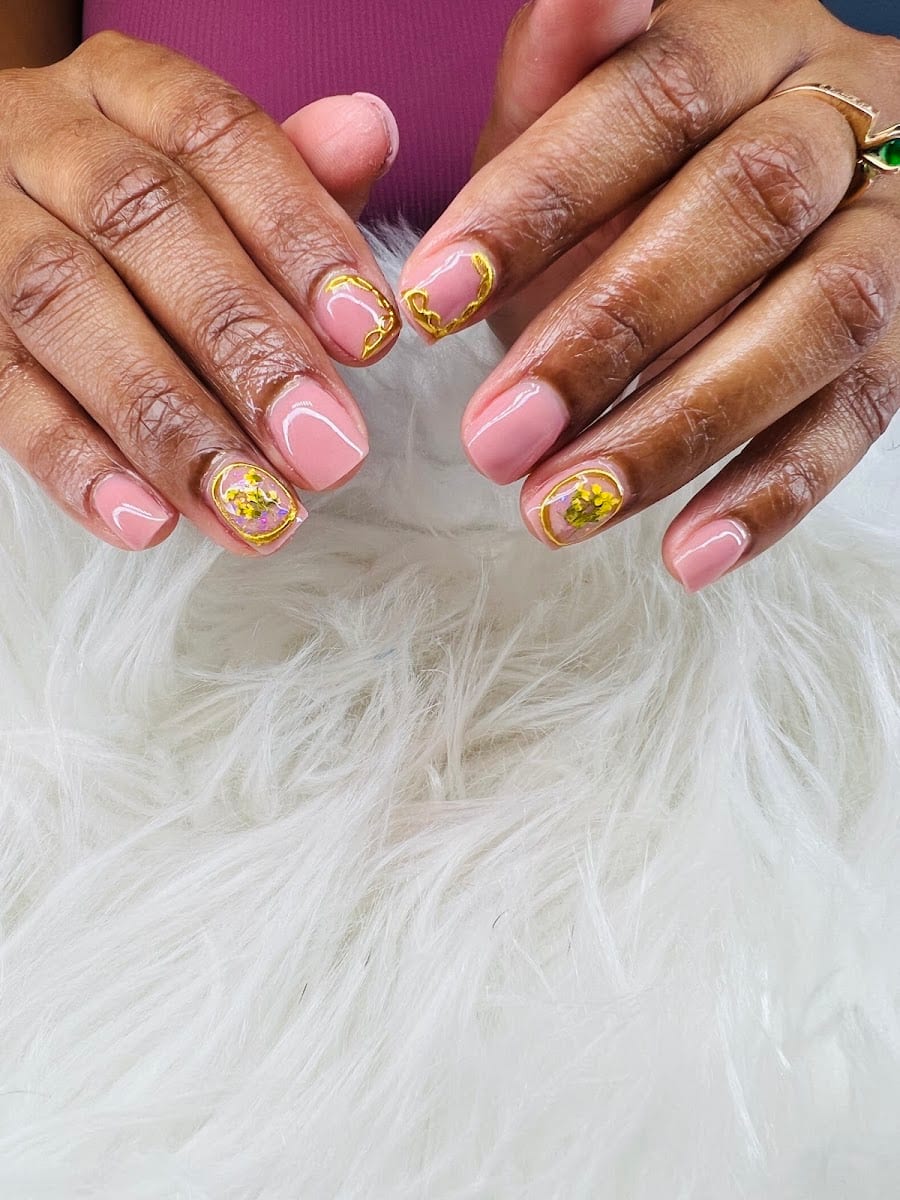 Dominican Hair & Nail Salon, photo 4