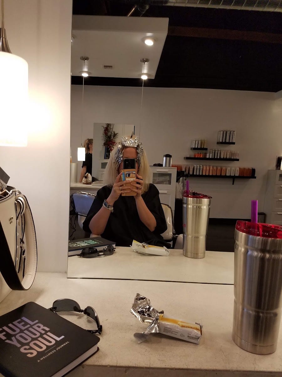 David Frank Salon, photo 4