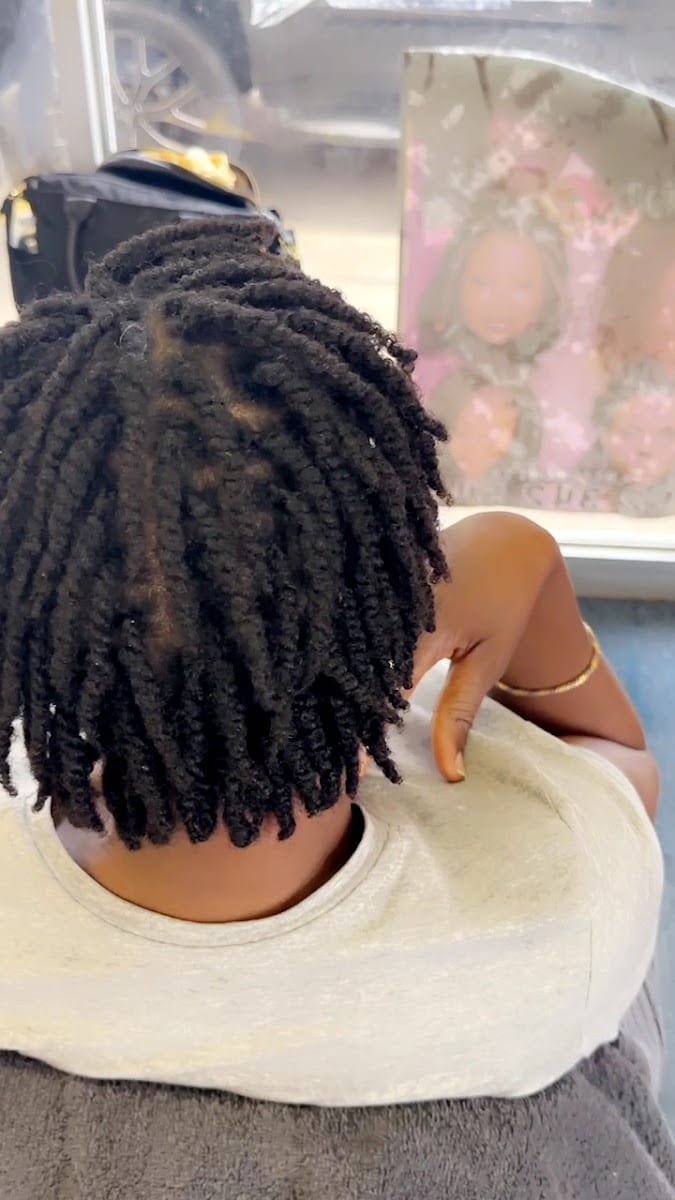 African Queen Hair Braiding, photo 3
