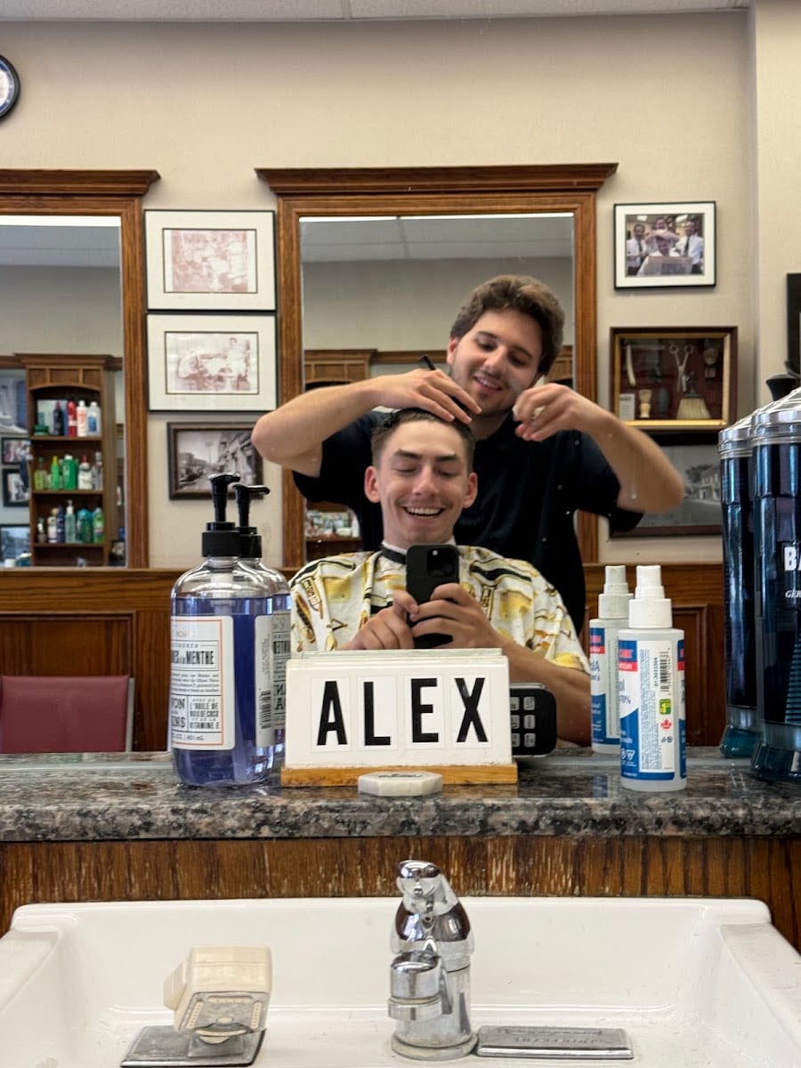 Forest Hill Barber Shop, photo 2
