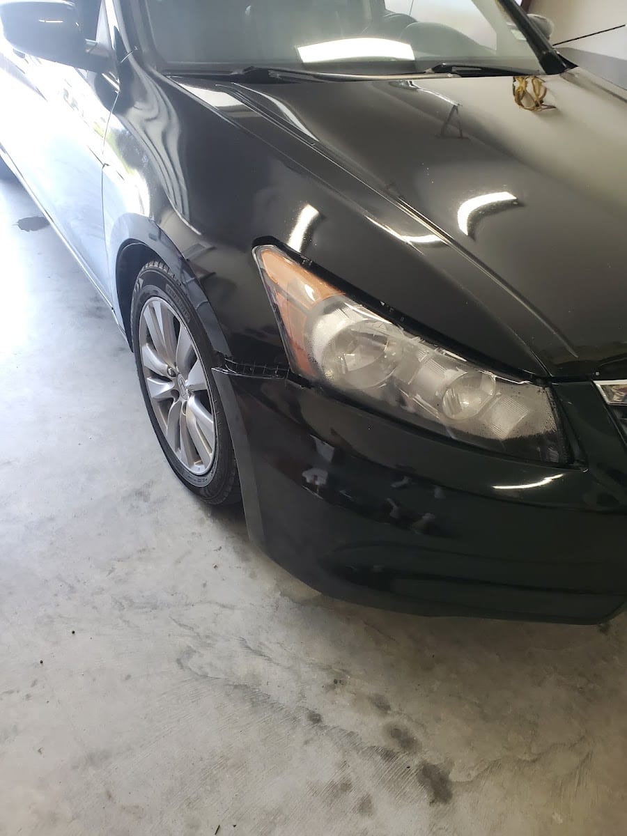 Smiley bodyshop llc