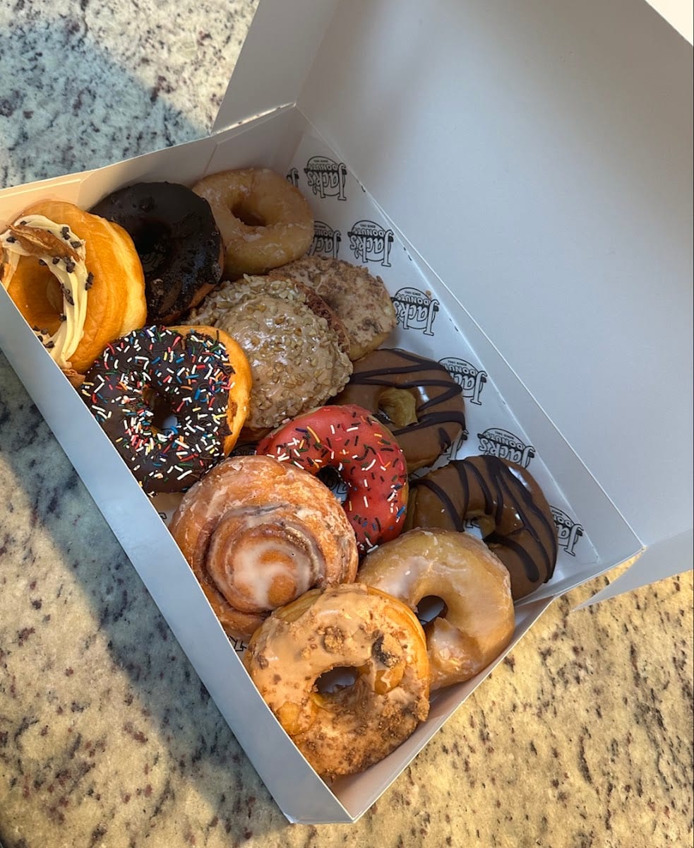 Jack's Donuts & Antonio's Pizza Pit, photo 3