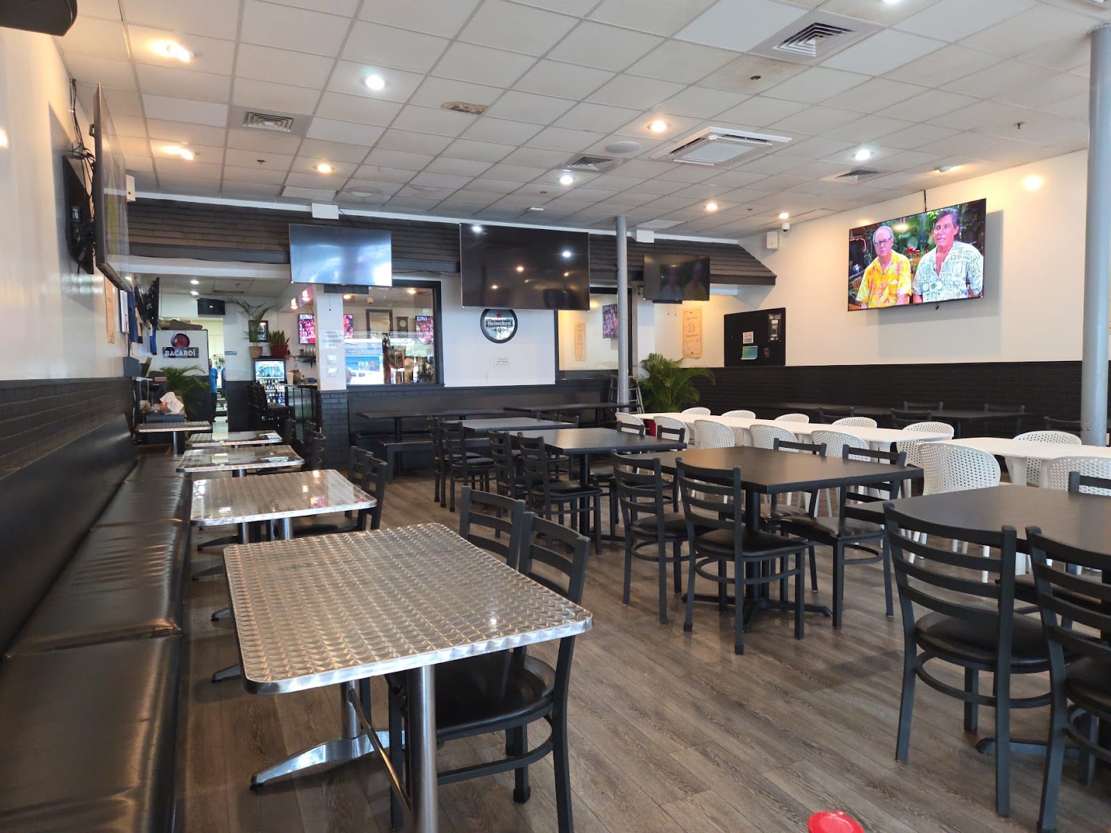 East Side Bar & Grill