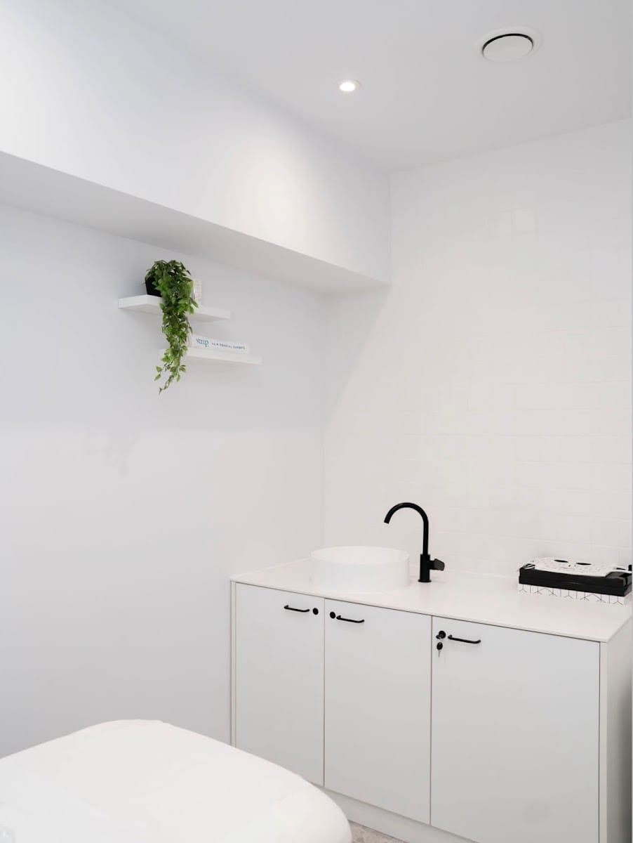 Strip Hair Removal Experts - Broadgate, photo 4