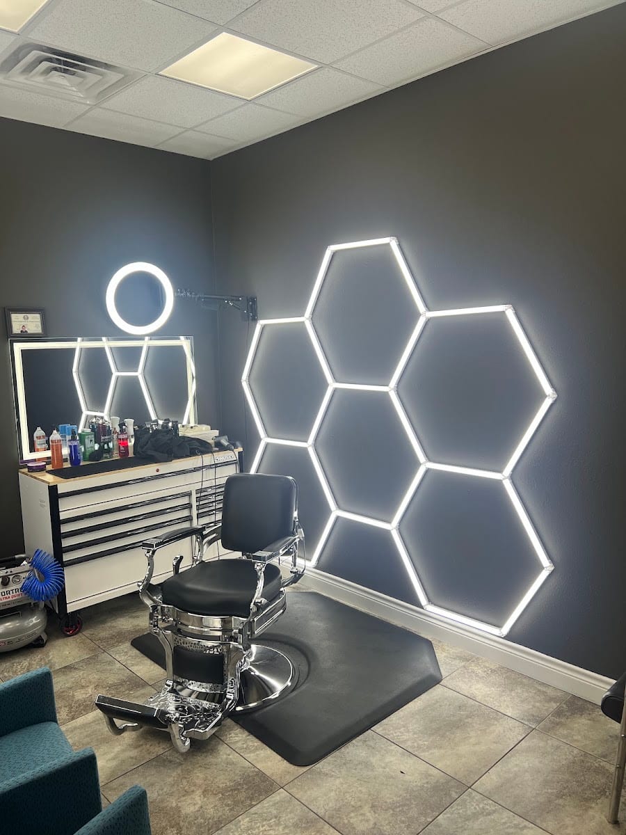 Vic’s barber studio, photo 3