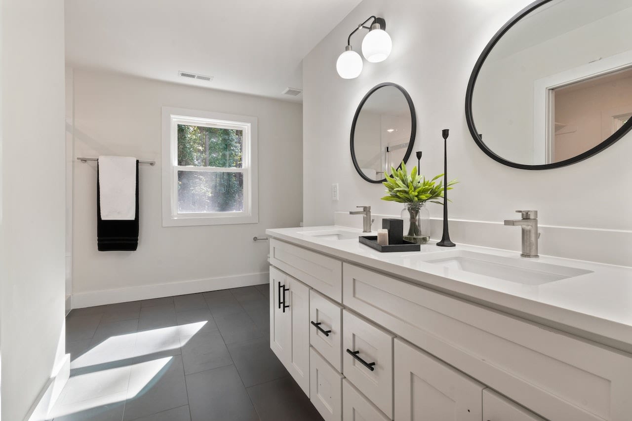 Andre Kitchen and Bath, photo 3