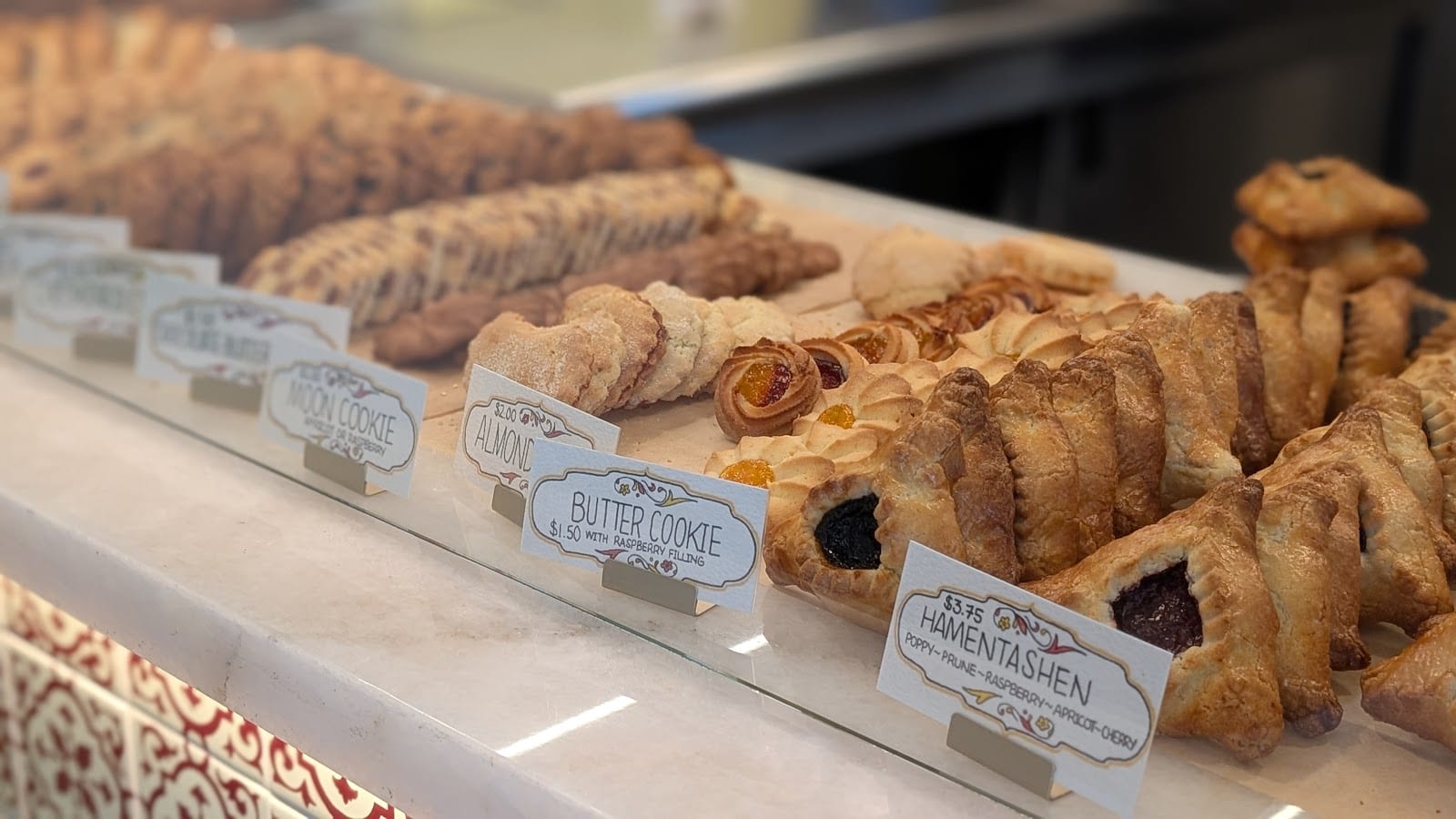 Cinderella Bakery & Cafe