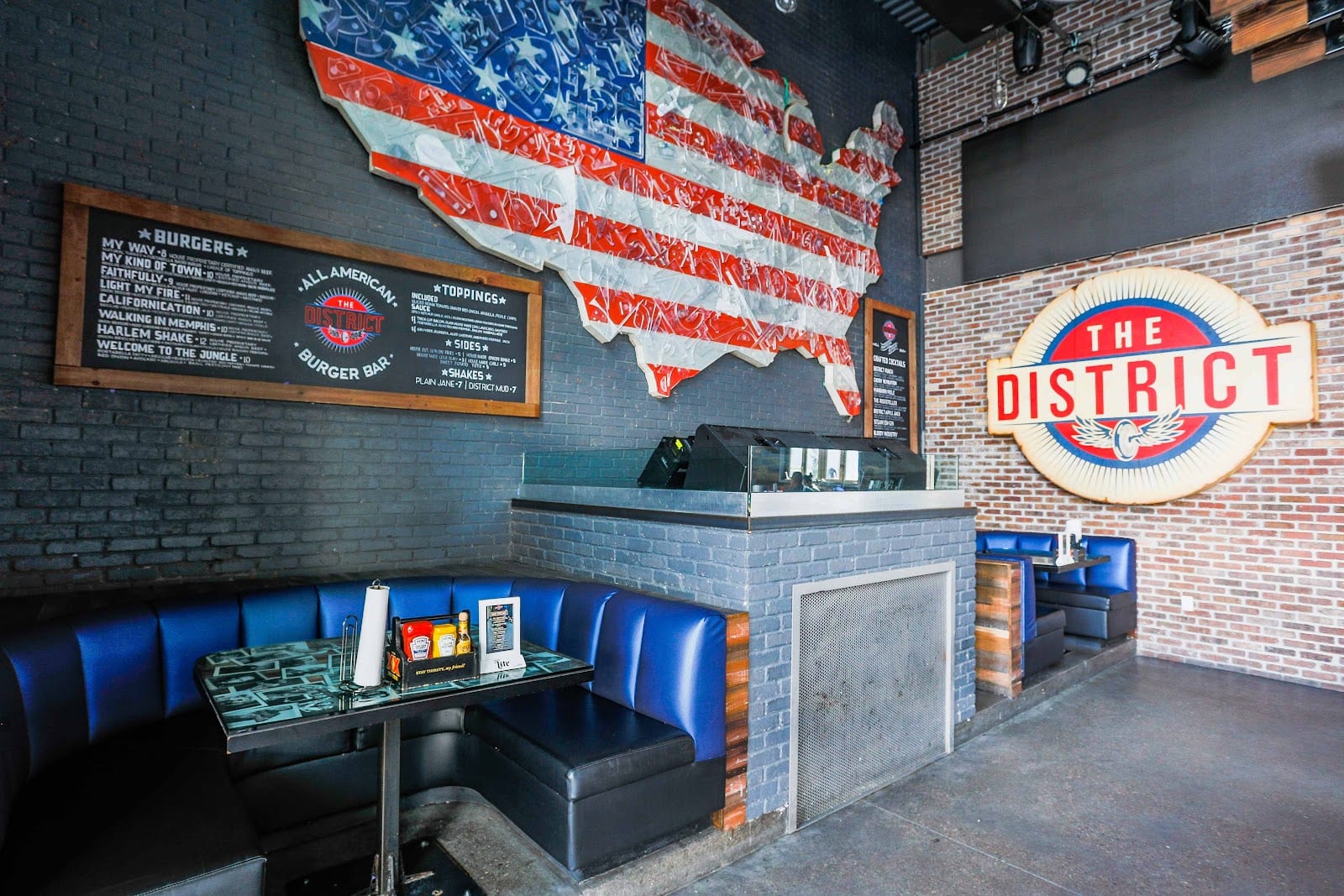 The District, photo 2