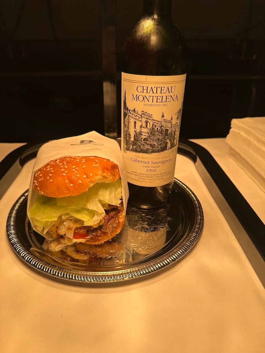 Butter’s Burgers at Armistice Brewing, photo 2