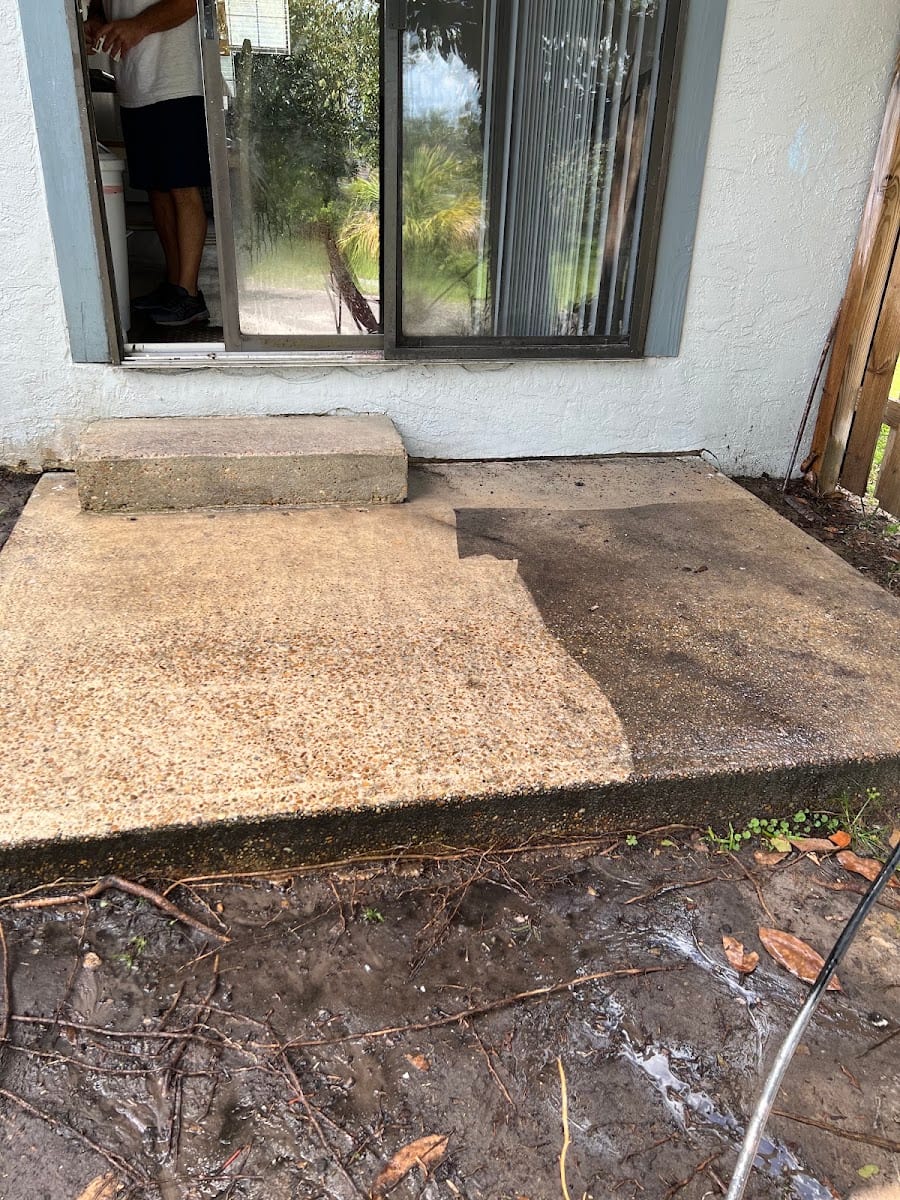 Castillo’s Cleaning, Lawn and Pressure washing, photo 2