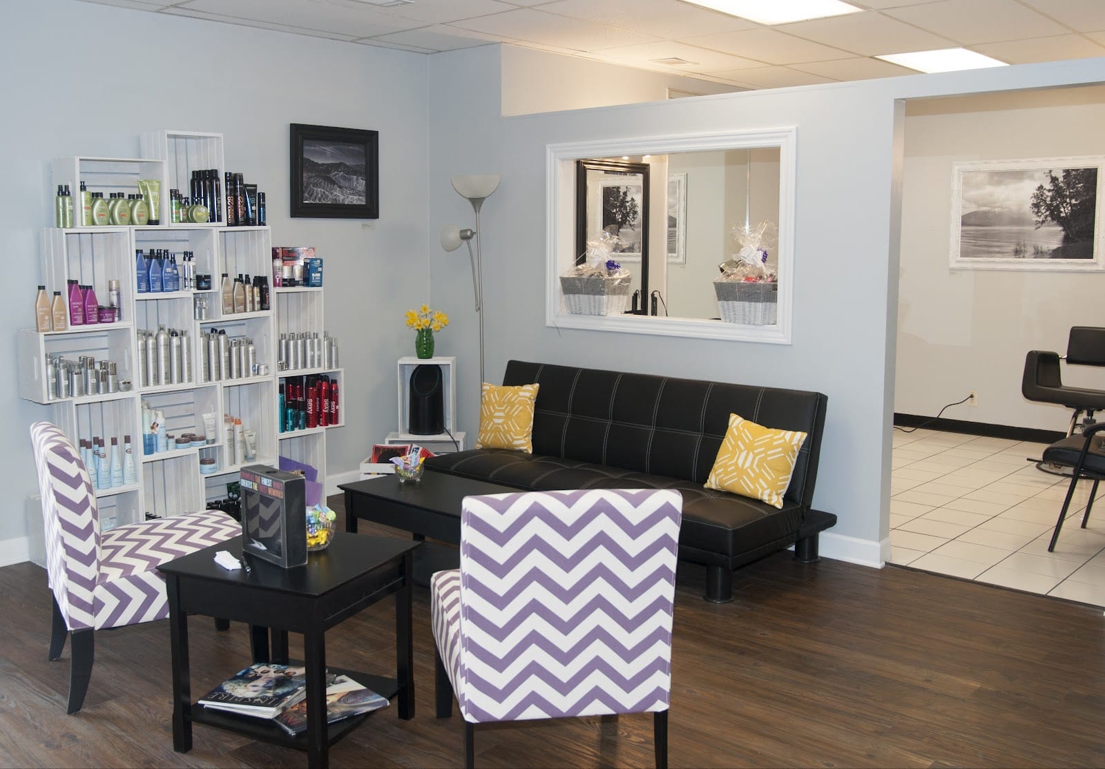 Salon Twelve:Seven, photo 4