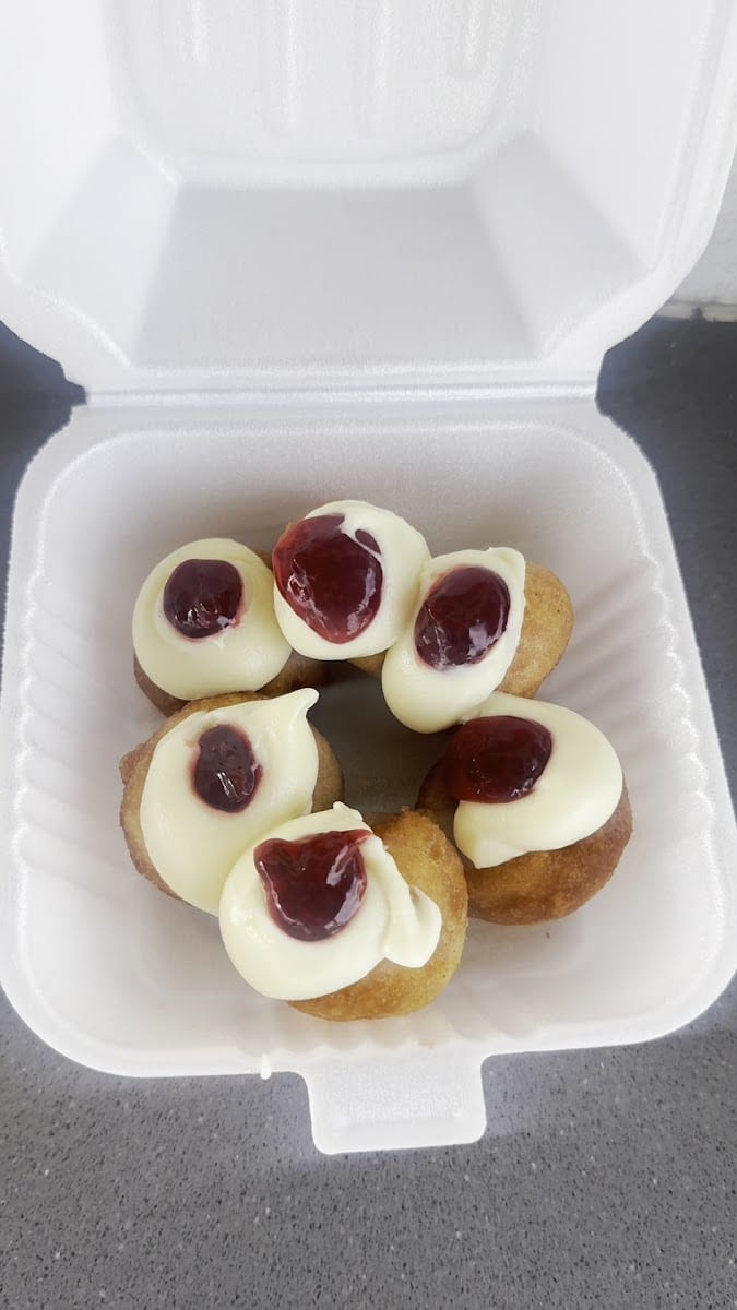 Meaney's Mini Donuts, photo 2