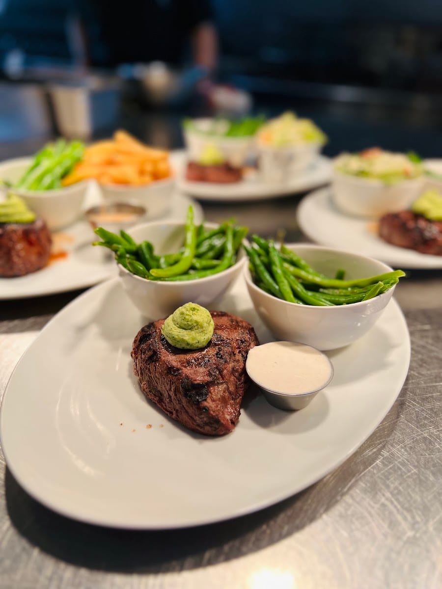 NapaSport Steakhouse and Sports Lounge