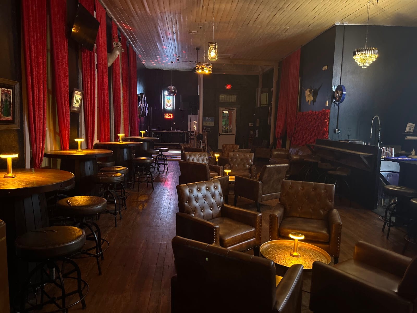 The Red Velvet Cocktail Lounge, photo 3