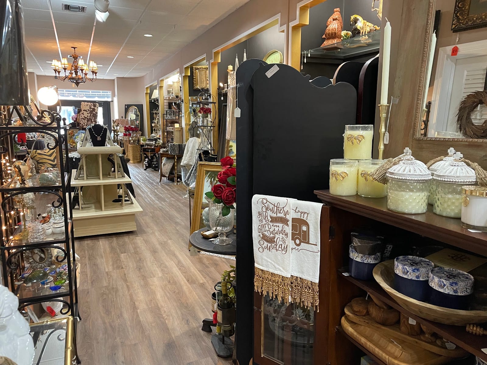 Accents Home Decor & Gifts