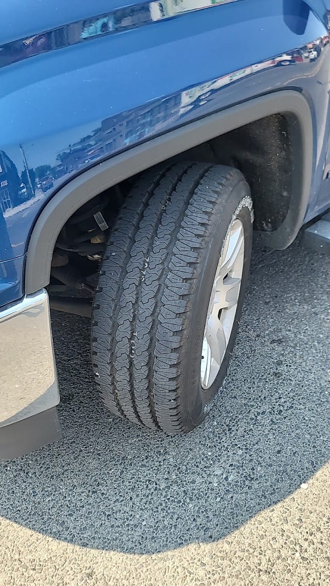 Viselco Auto Centre, photo 3