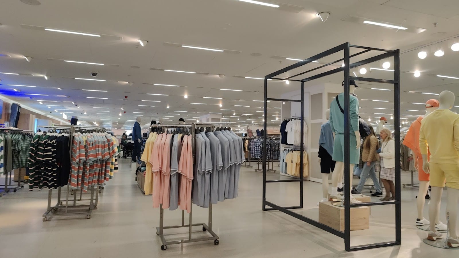Marks & Spencer